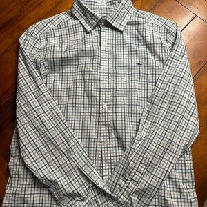Great shape men’s small Vineyard Vines Classic Fit Whale Shirt. Worn once